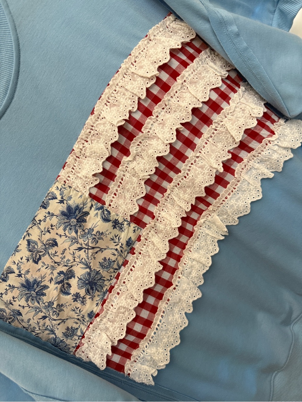 Adorable Light Blue Patchwork Lace-Trim Short Sleeve Tee - Picture 3 of 8
